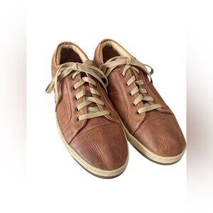 Men's G.H. Bass & Co. Tan Leather Sneakers